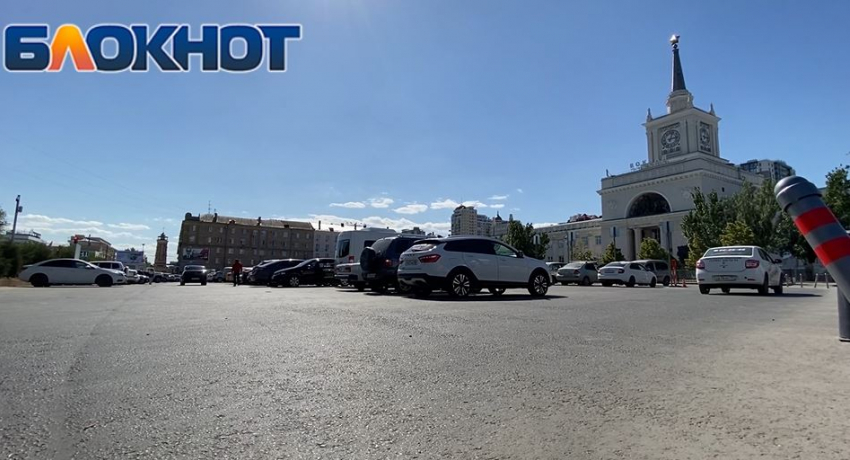 Штрафами за платную парковку массово возмущены жители Волгограда