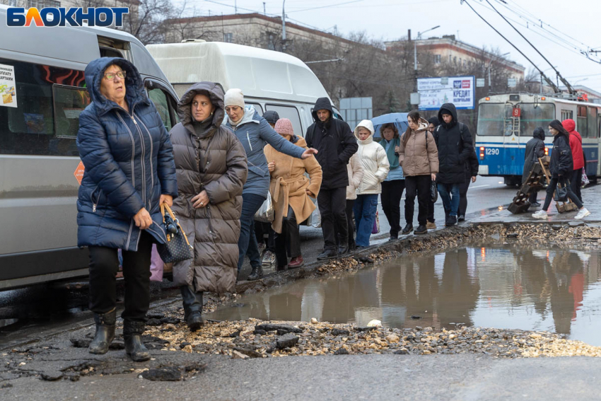 Новогодний коллапс в общественном транспорте прогнозируют в Волгограде