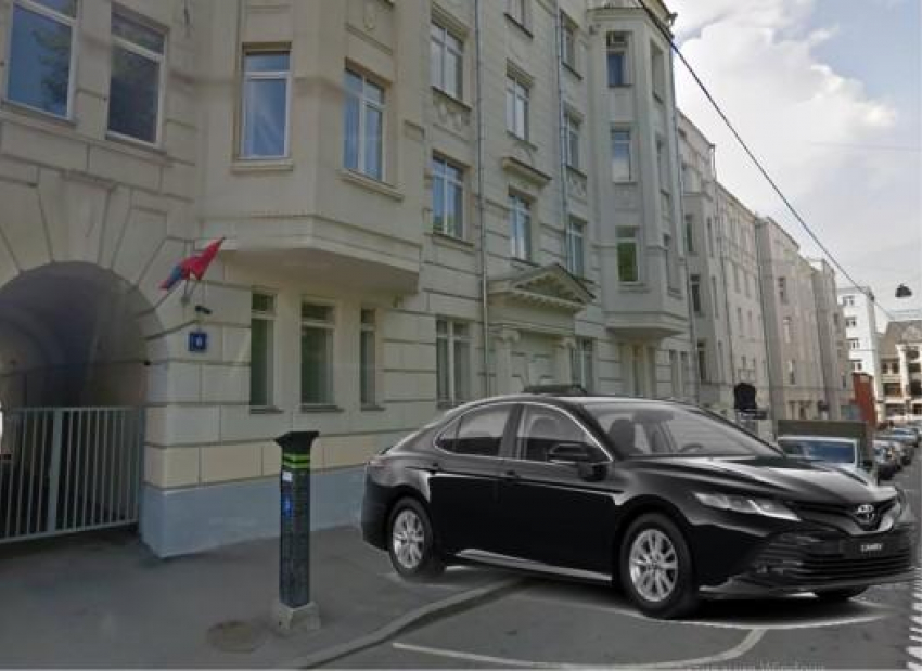 Чистота иномарок и парковка представительства Волгоградской области в Москве обойдется бюджету в 1,5 млн рублей