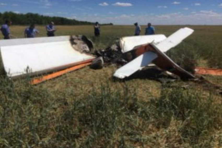 Под Волгоградом самолет мог рухнуть из-за ошибки пилота или технеисправности 