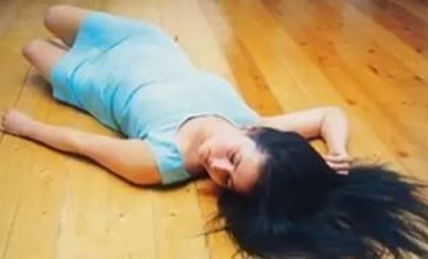 Под Волгоградом женщина умерла, разбив голову об асфальт