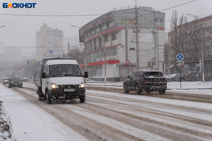 Самая жаркая весна за 30 лет начнется с недели снегопада в Волгограде
