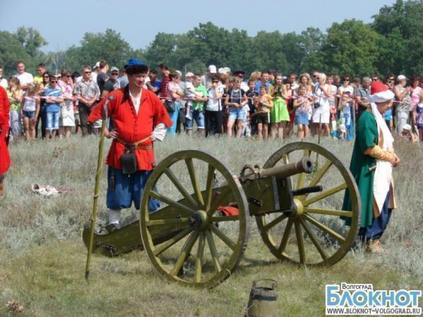 В Даниловском районе Волгоградской области прошел фестиваль «Казачья застава» [видео]