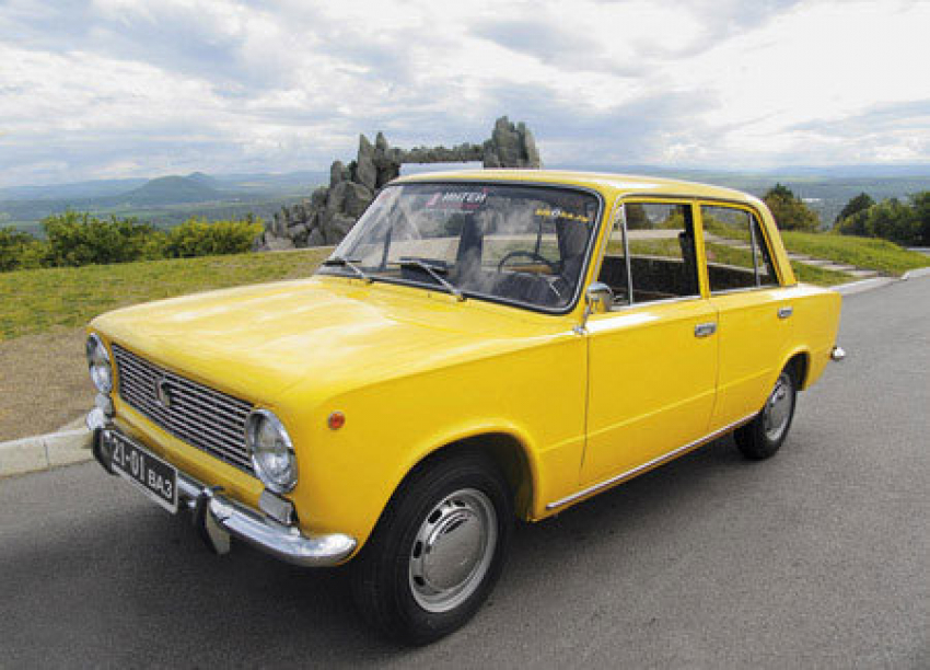 Под Волгоградом виновником ДТП стал 16-летний водитель «копейки"