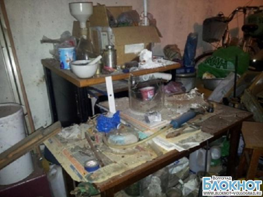 Волгоградцу взрывом салюта оторвало кисти рук