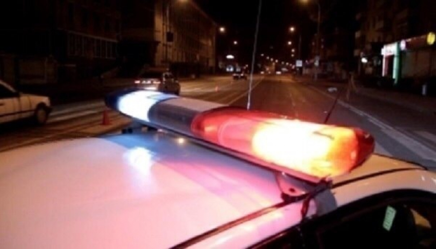 В Волгограде 15-летний лихач на угнанном авто сбил 16-летнюю  школьницу, скрываясь от полицейских