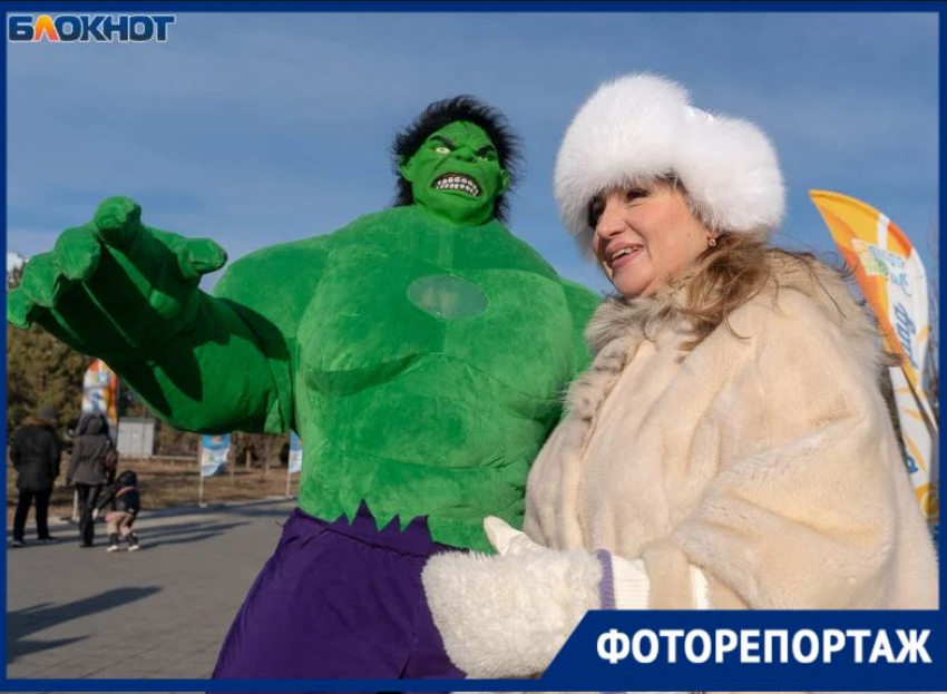 Халк прогулялся с Пандой и Олафом: День хорошего настроения прошел в волгоградском парке 
