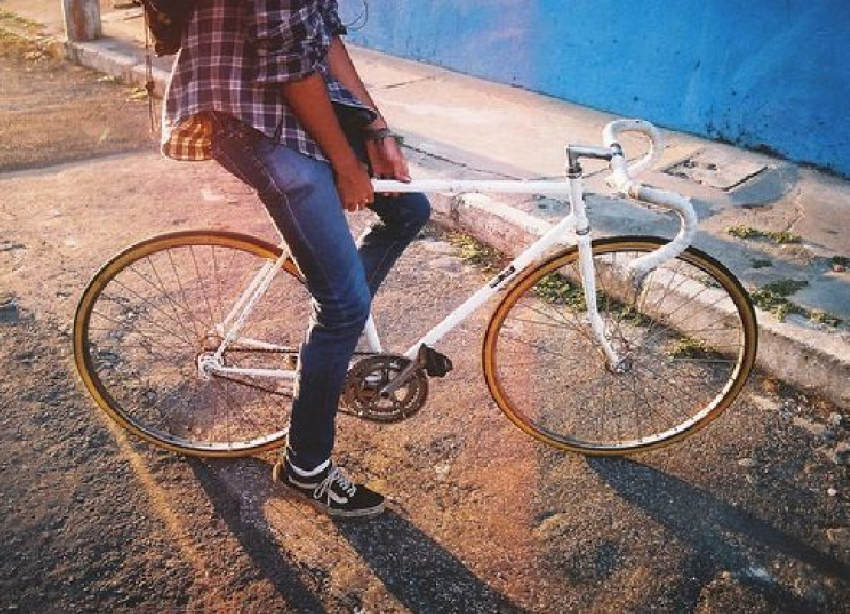 27-летнего велосипедиста насмерть переехала Lada Priora под Волгоградом