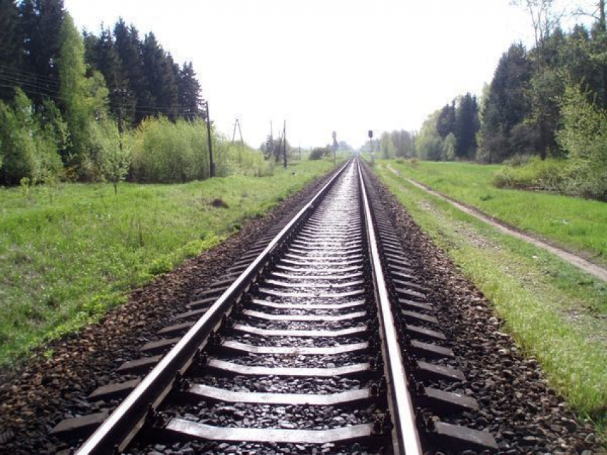 Двое волгоградцев пойдут под суд за кражу деталей Ж/Д путей