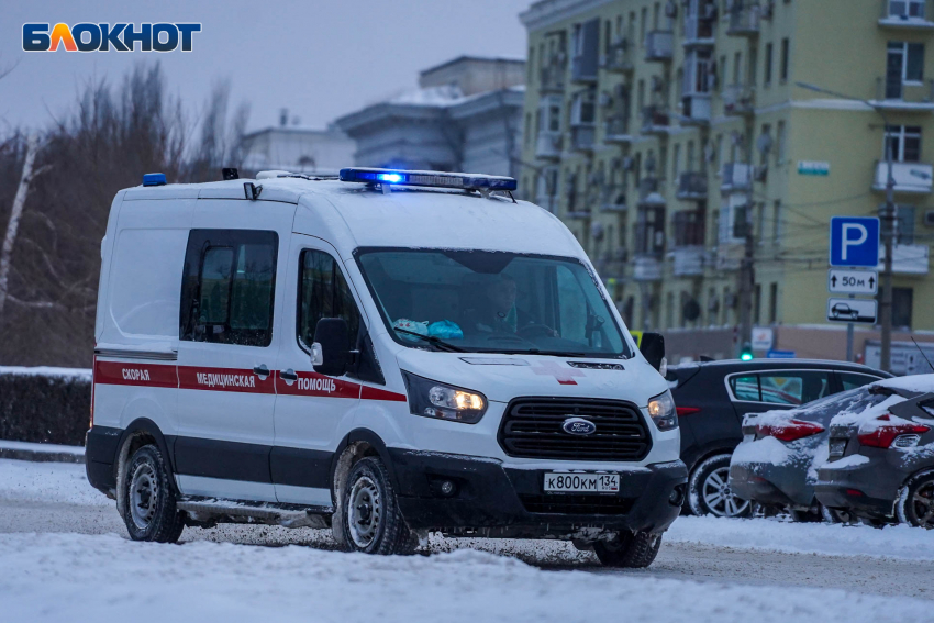 Волгоградскую область накрыла волна слухов о платной скорой