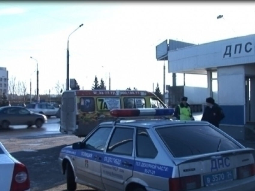 На западе Волгограда был задержан пьяный водитель маршрутки