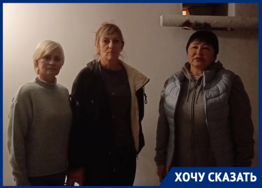 На порчу в недавно отремонтированном подъезде пожаловались волгоградцы