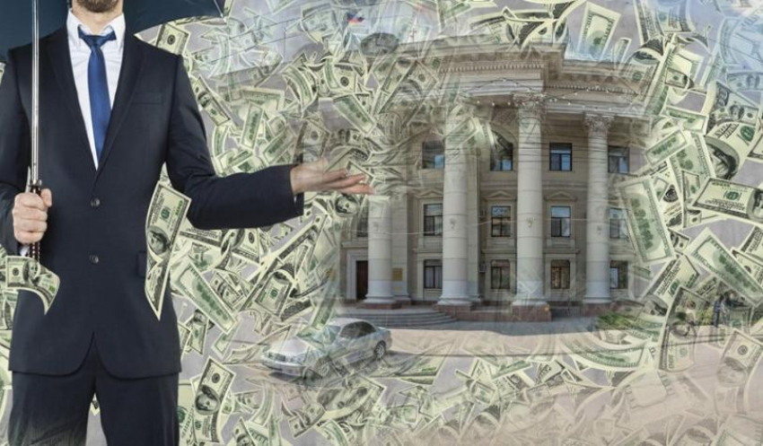 Почти все население Волгограда уверено: чиновники воруют деньги