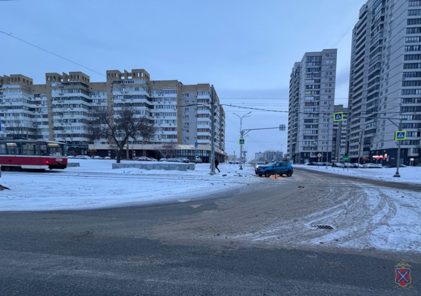 Двое пострадали в ДТП с трамваем в Волгограде