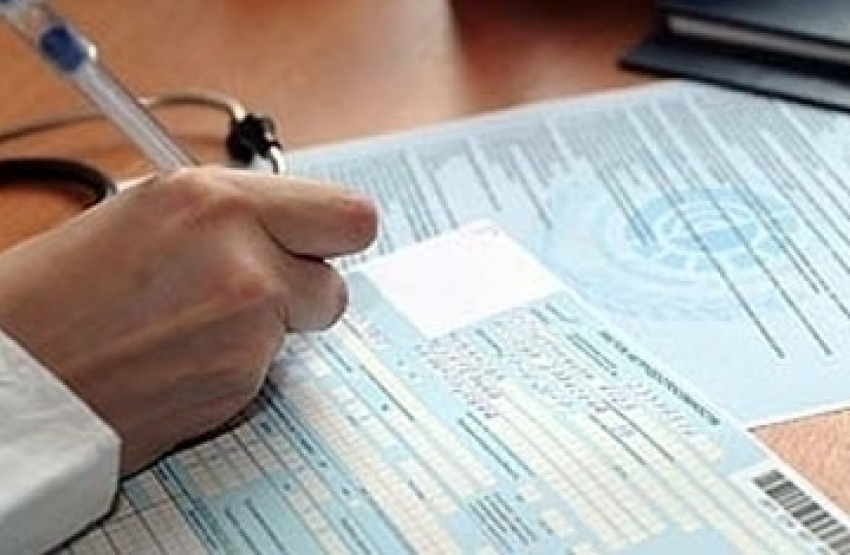 В Волгограде 60-летний терапевт пошел под суд за «левые» больничные