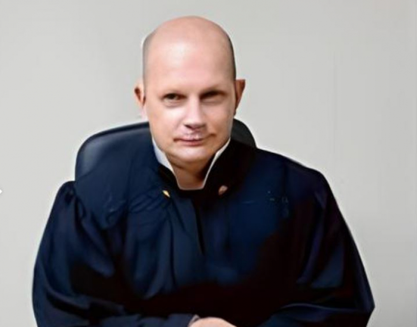 Судье по делу волгоградского главы Геля не дали уйти в отставку 