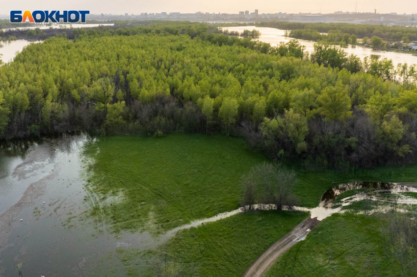 На электроподстанции случился пожар во время атаки БПЛА на Волгоградскую область 