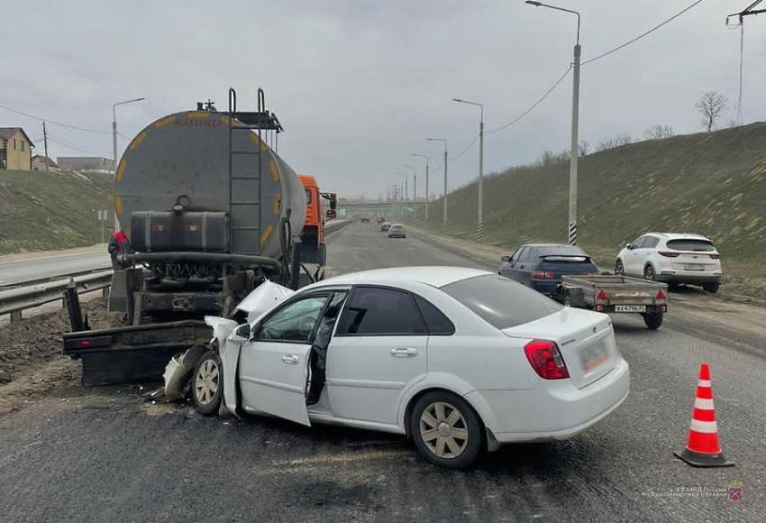 Девять человек пострадали в ДТП в Волгоградской области