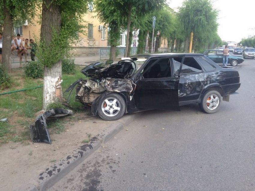 Пьяный волжанин на ВАЗ-21099 протаранил легковушку