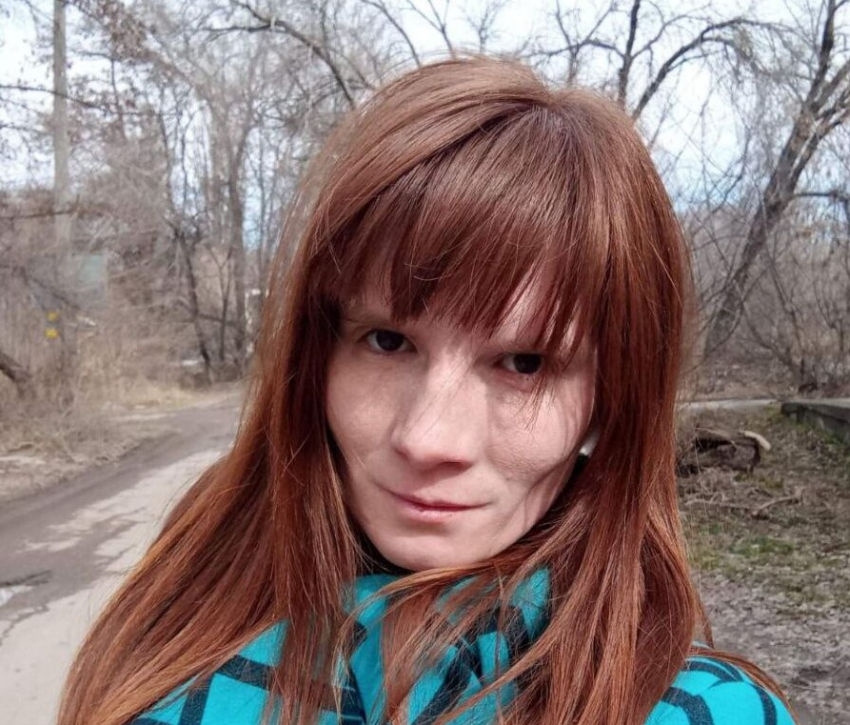 28-летняя худенькая рыжая девушка бесследно пропала в Волгограде
