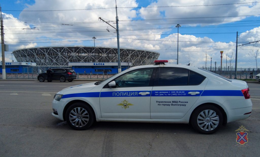 Наряды полиции стянули в центр Волгограда