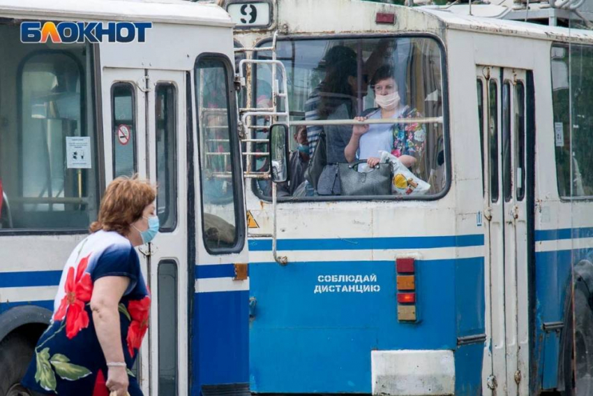 В Волгоградской области ужесточается масочный режим