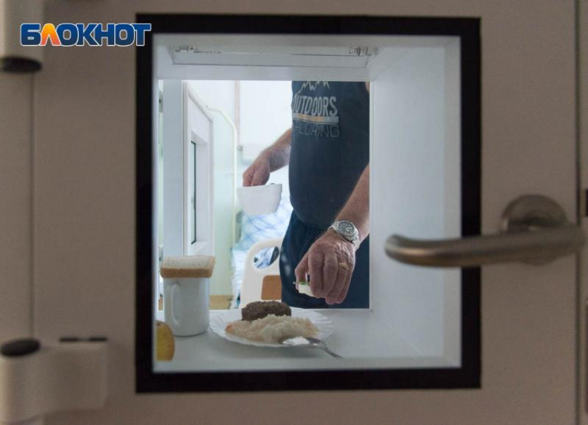 Врачи рассказали о пострадавшем в результате атаки ВСУ волгоградце