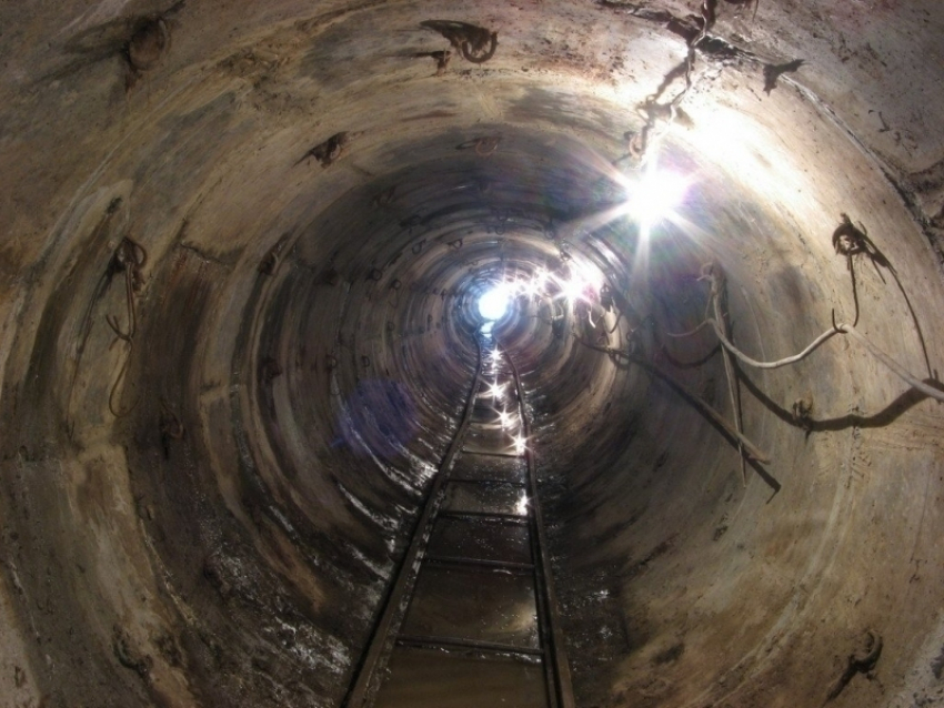 В Камышине в коллекторе найдены двое мертвых мужчин