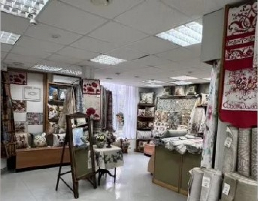 Магазин, в который ходят как в музей, продают в центре Волгограда