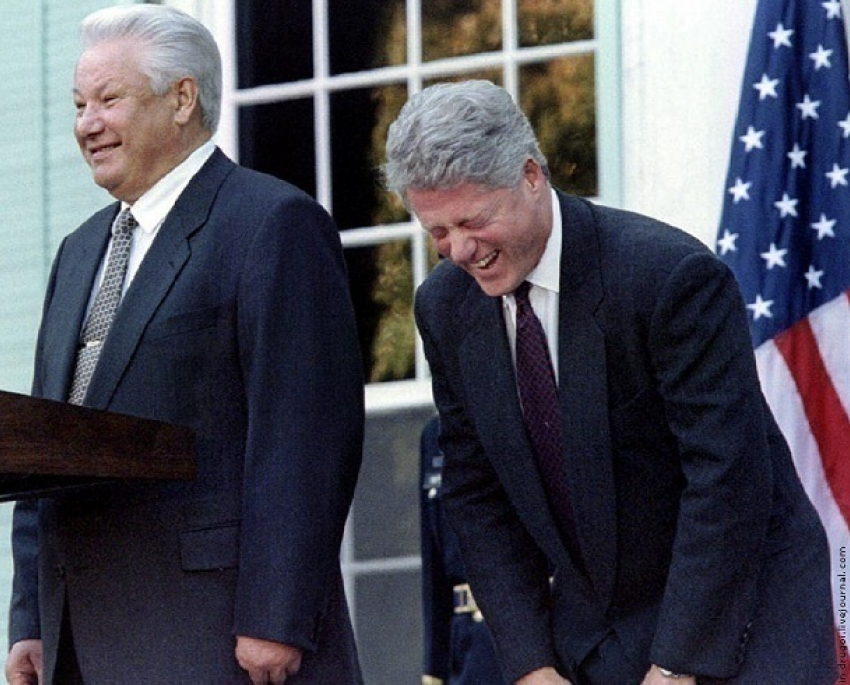 В своих бедах волгоградцы винят правительство, Америку и немного Ельцина