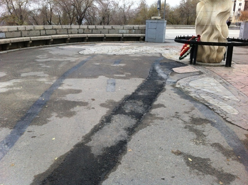 В центре Волгограда закрасили скандальную велодорожку