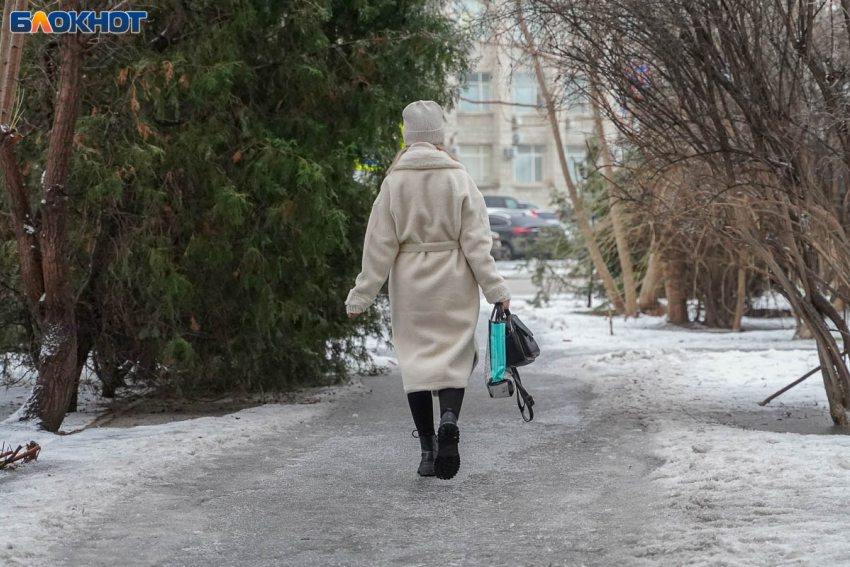 Снег, гололедица и холодный ветер: погода в Волгограде на 14 января