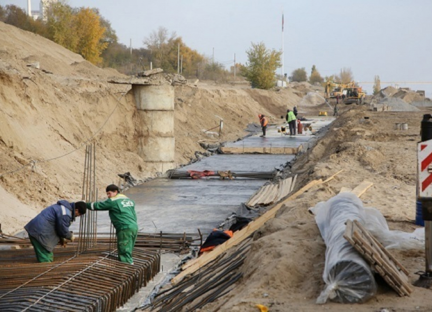 Нижнюю террасу набережной Волгограда закатали в бетон