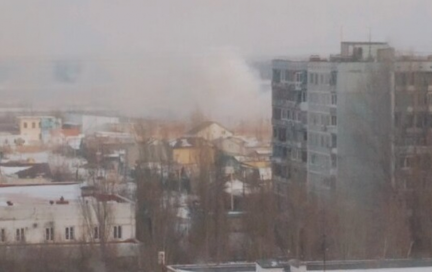 На юге Волгограда пожар в частном секторе