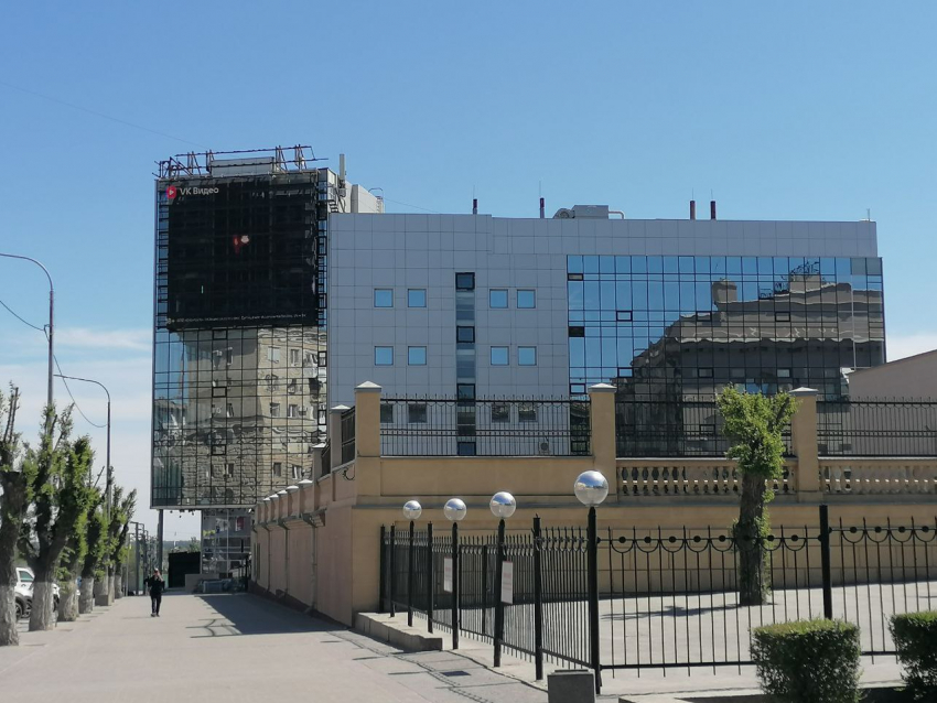 Бывший «Диамант на Комсомольской» частично возобновил работу в центре Волгограда