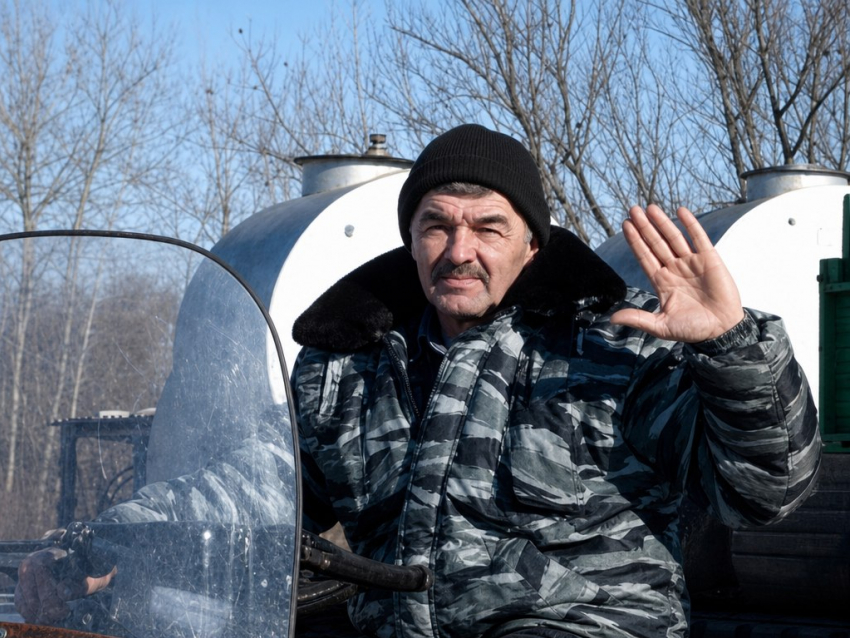 Суд прекратил дело и постановил вернуть ружье стрелявшему по БПЛА волгоградскому фермеру
