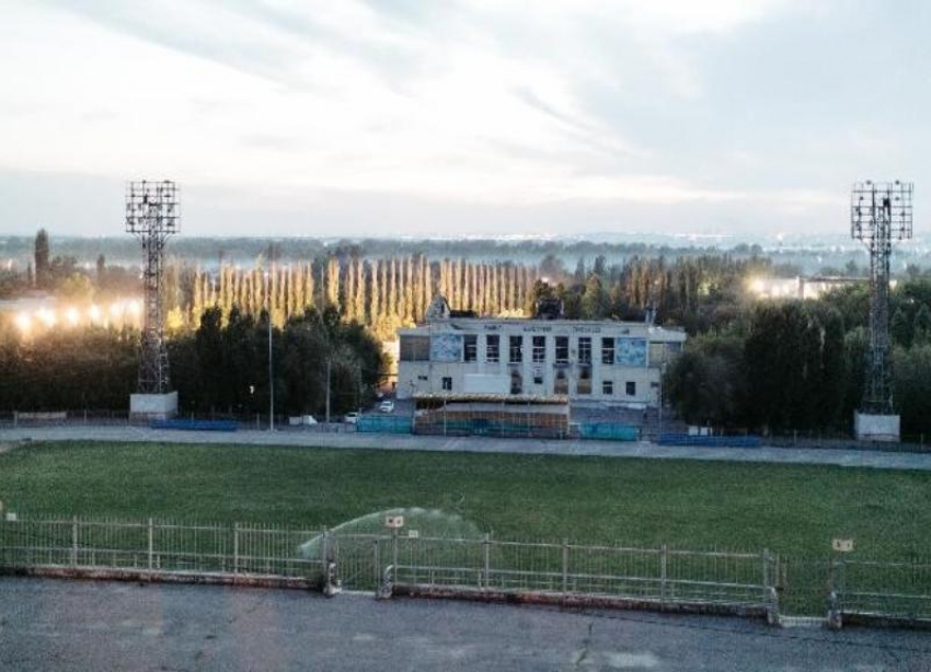 Стадион Логинова после сильного пожара планируют начать ремонтировать в 2020 году