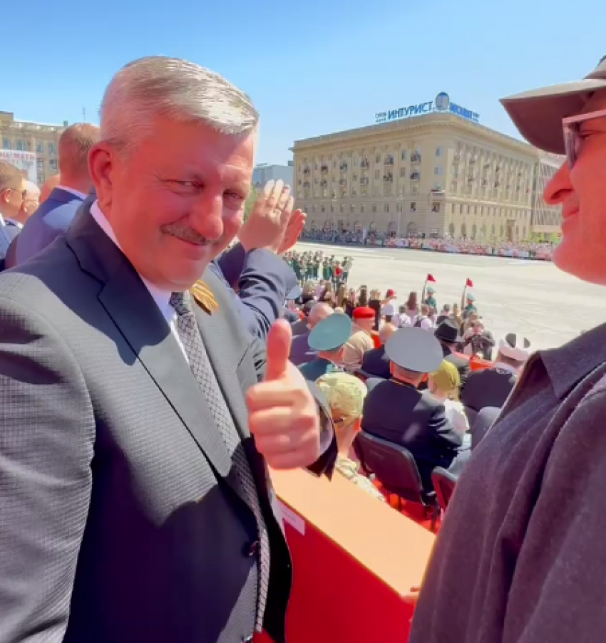 Улыбчивый мэр Марченко засветился в соцсетях лидера «Хора Турецкого»
