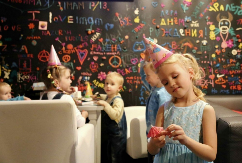Детские праздники в пластилиновом кафе для всей семьи Pakholkoff