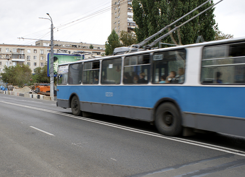Троллейбус №10а будет выходить на маршрут на час дольше в Волгограде