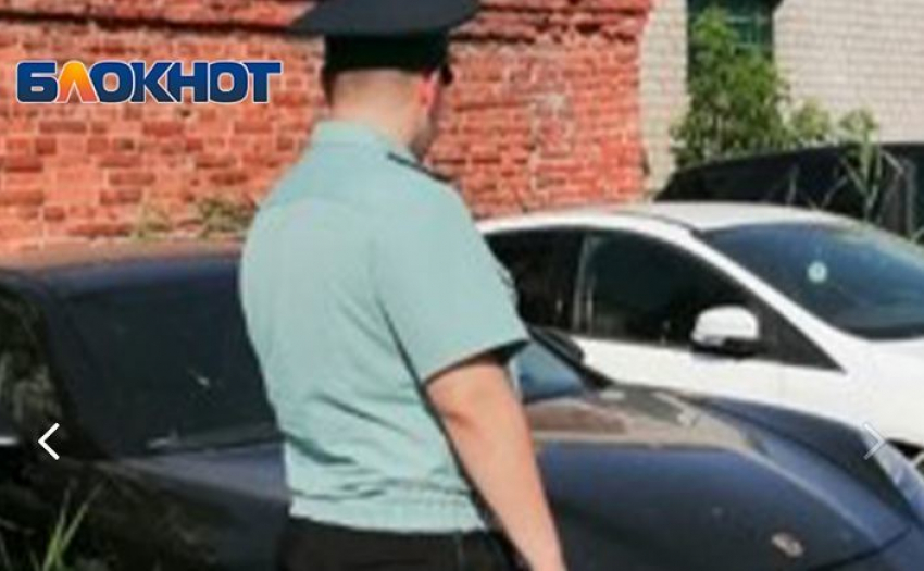 В Волгограде за долги по алиментам арестовали BMW с «красивыми» номерами