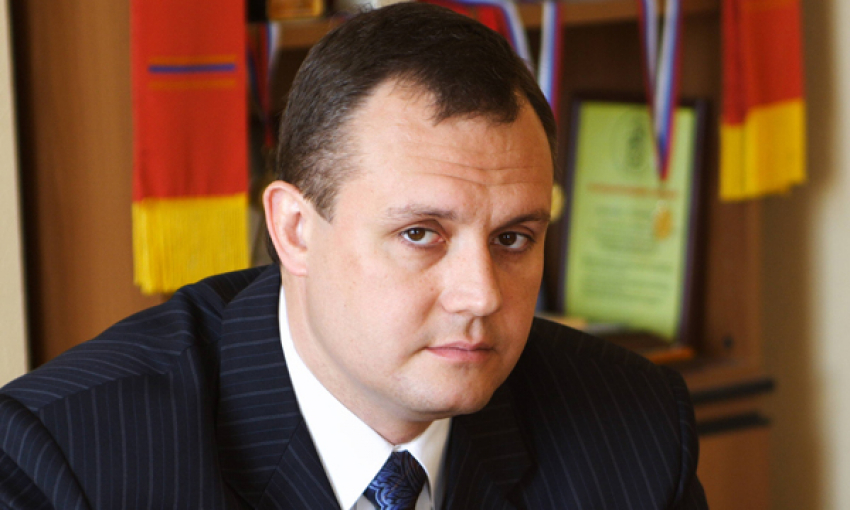 «Причин много, теряю семью»: вице-губернатор Волгоградской области объяснил свою отставку