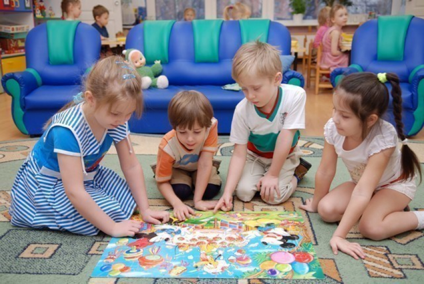 Малышей в Волгограде будут воспитывать в семейных детских садах