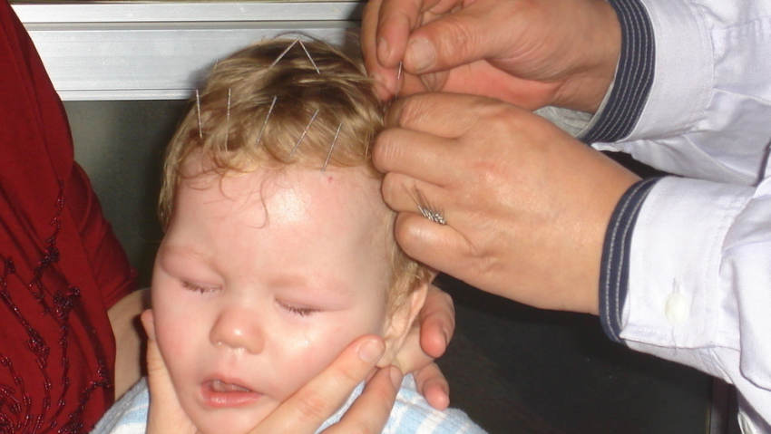 В Волгограде многодетная мать собирает деньги на лечение ребенка в Испании