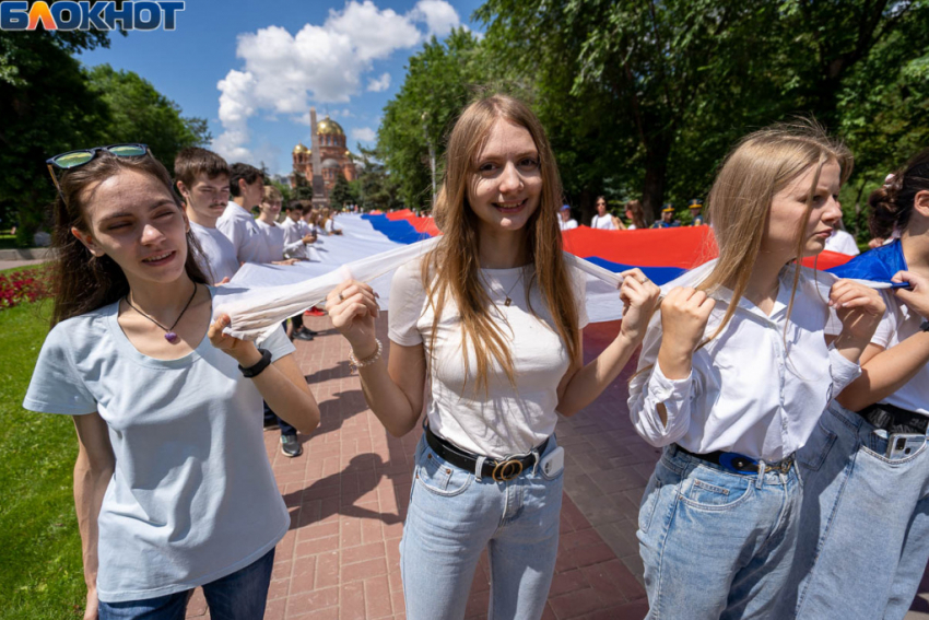 Известные блогеры и грандиозный фейерверк: как отметить в Волгограде День России