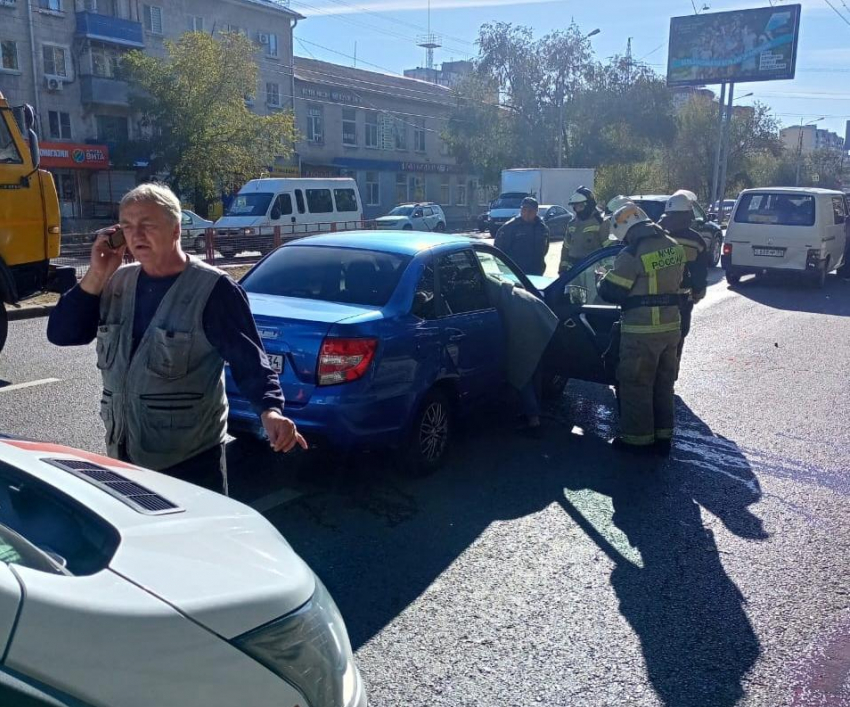 Беременная водитель экстренно госпитализирована в Волгограде