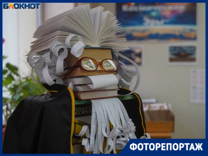 Волгоградцам прививают моду на чтение: яркие кадры «Библионочи-2026» 