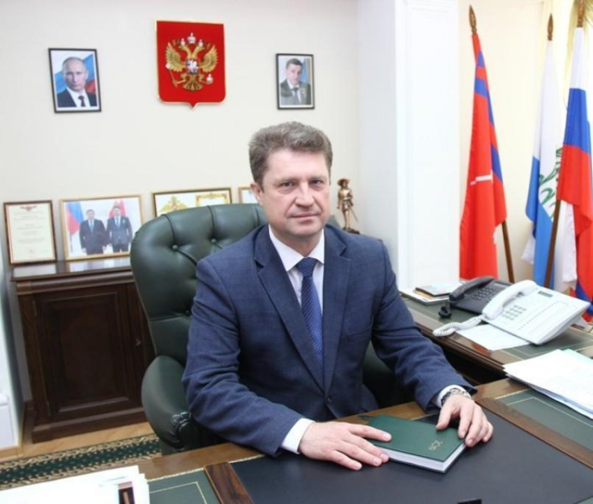 Мэр Камышина украл текст поздравления у федерального министра