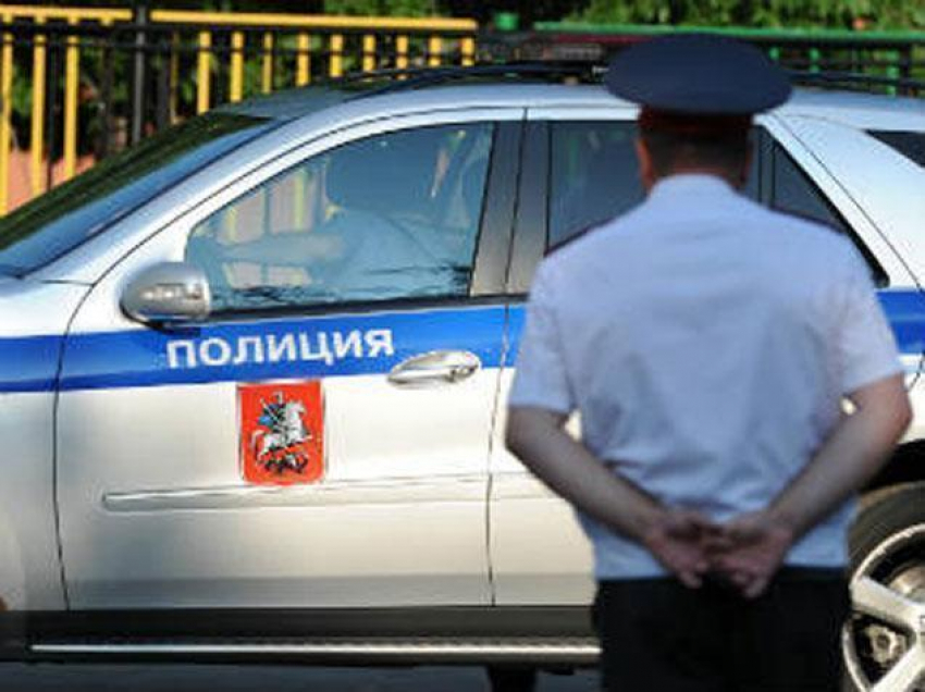 В Волгограде 44-летняя женщина обматерила полицейского