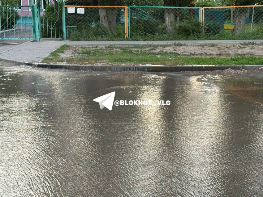 ВМЭС не нашли на карте пробитую ими трубу «Концессий водоснабжения»